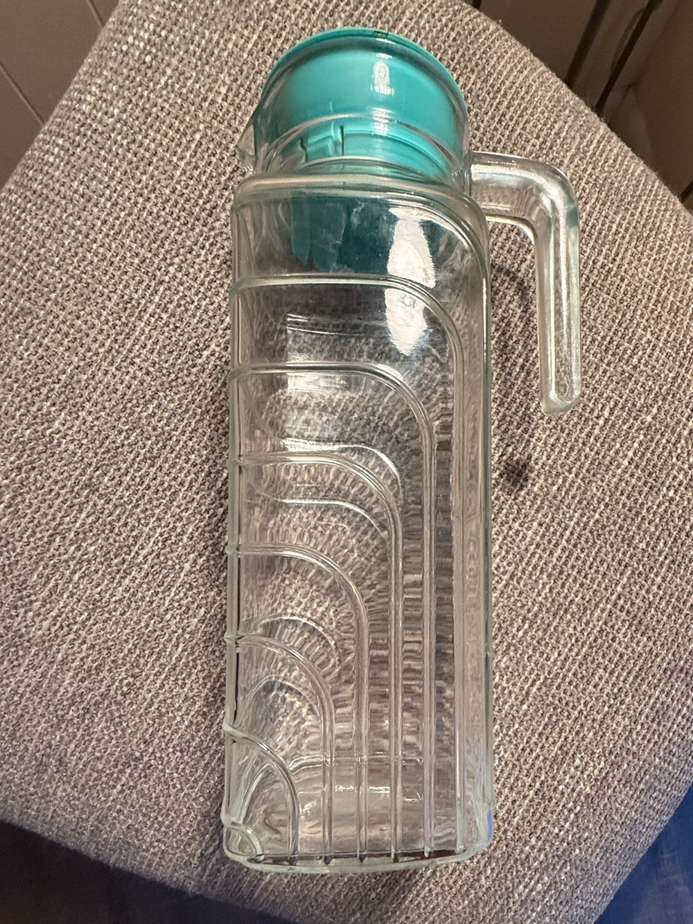 Vintage Lilac brand Retro Glass Pitcher with Teal/Mint Lid